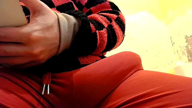 Snapshot of gae89tano chatting on January 13, 2026, 9:24 am gae89tano online show from January 13, 2026, 9:24 am