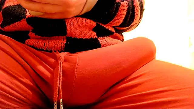 Snapshot of gae89tano chatting on February 15, 2026, 9:25 pm gae89tano online show from February 15, 2026, 9:25 pm