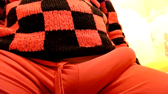 Snapshot of gae89tano chatting on January 9, 2026, 10:33 am gae89tano online show from January 9, 2026, 10:33 am