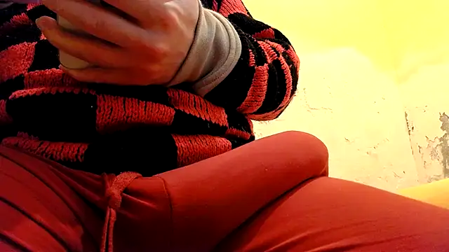 Snapshot of gae89tano chatting on January 13, 2026, 9:52 pm gae89tano online show from January 13, 2026, 9:52 pm