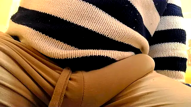 Snapshot of gae89tano chatting on February 6, 2026, 11:28 am gae89tano online show from February 6, 2026, 11:28 am