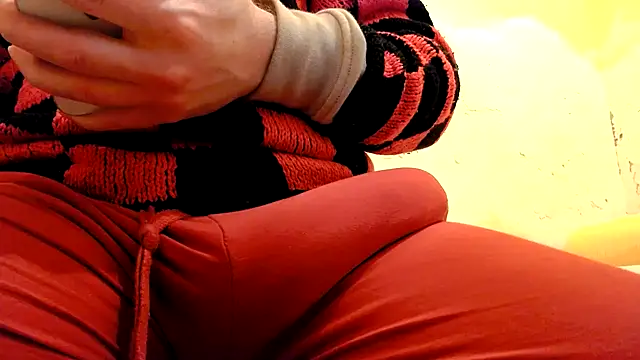 Snapshot of gae89tano chatting on January 14, 2026, 10:13 pm gae89tano online show from January 14, 2026, 10:13 pm