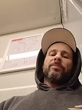 FireFox Feel online show from March 7, 2025, 9:06 pm