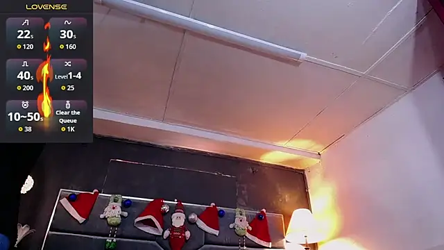 Snapshot of teddyfit19cm chatting on December 19, 2025, 1:24 pm teddyfit19cm online show from December 19, 2025, 1:24 pm