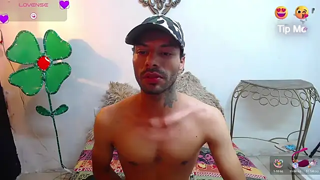 Snapshot of SexyKataShow chatting on November 19, 2025, 11:43 am SexyKataShow online show from November 19, 2025, 11:43 am