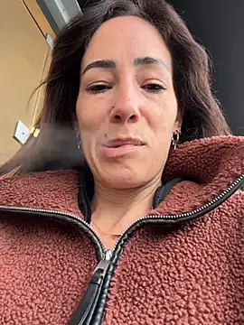 Snapshot of SweeetAlegra chatting on February 15, 2025, 10:33 am SweeetAlegra online show from February 15, 2025, 10:33 am