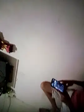 TropicalFlower online show from April 4, 2026, 9:49 am