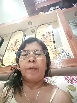 Snapshot of TropicalFlower chatting on April 24, 2026, 6:48 am TropicalFlower online show from April 24, 2026, 6:48 am