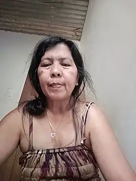 Snapshot of TropicalFlower chatting on May 19, 2026, 5:25 am TropicalFlower online show from May 19, 2026, 5:25 am