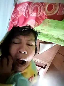 Snapshot of TropicalFlower chatting on February 13, 2026, 9:04 pm TropicalFlower online show from February 13, 2026, 9:04 pm