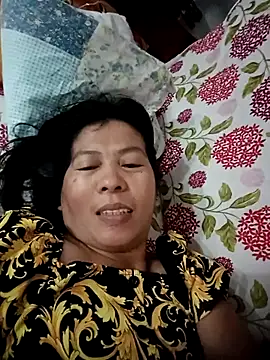 Snapshot of TropicalFlower chatting on February 11, 2026, 9:58 pm TropicalFlower online show from February 11, 2026, 9:58 pm