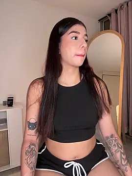 Snapshot of Veronica_ar chatting on April 19, 2026, 8:55 pm Veronica ar online show from April 19, 2026, 8:55 pm