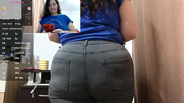 Snapshot of BBW_MILF_4U chatting on March 22, 2026, 9:22 am BBW MILF 4U online show from March 22, 2026, 9:22 am