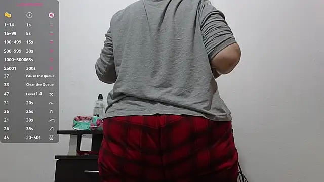 Snapshot of BBW_MILF_4U chatting on November 15, 2025, 8:07 am BBW MILF 4U online show from November 15, 2025, 8:07 am