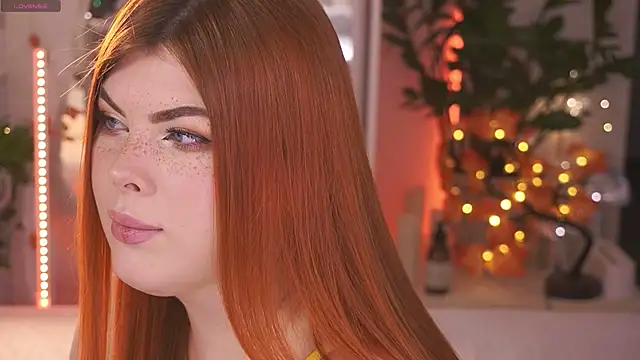 Ffoxyflame online show from October 28, 2025, 12:33 am