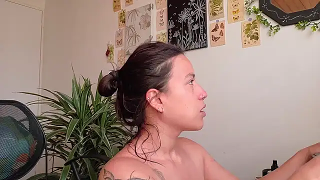 Snapshot of kinky_rider chatting on May 15, 2026, 2:26 pm kinky rider online show from May 15, 2026, 2:26 pm