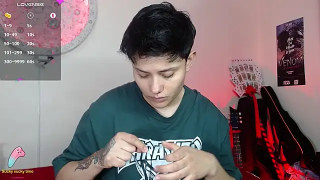 Snapshot of girl_intense444 chatting on March 19, 2025, 8:00 pm girl intense444 online show from March 19, 2025, 8:00 pm