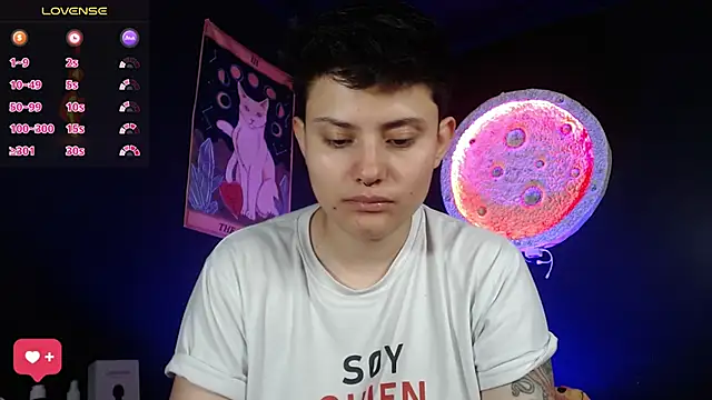 Snapshot of girl_intense444 chatting on November 14, 2025, 1:04 pm girl intense444 online show from November 14, 2025, 1:04 pm