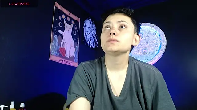 Snapshot of girl_intense444 chatting on November 20, 2025, 12:50 pm girl intense444 online show from November 20, 2025, 12:50 pm