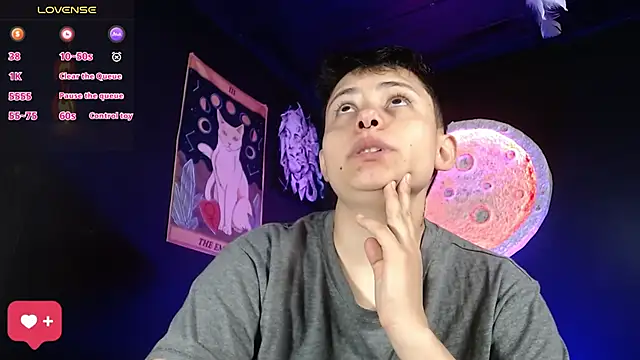 Snapshot of girl_intense444 chatting on November 17, 2025, 12:53 pm girl intense444 online show from November 17, 2025, 12:53 pm