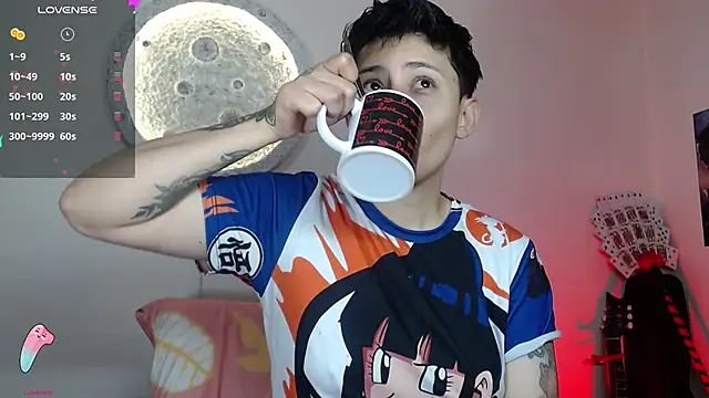 Snapshot of girl_intense444 chatting on March 11, 2025, 1:12 pm girl intense444 online show from March 11, 2025, 1:12 pm