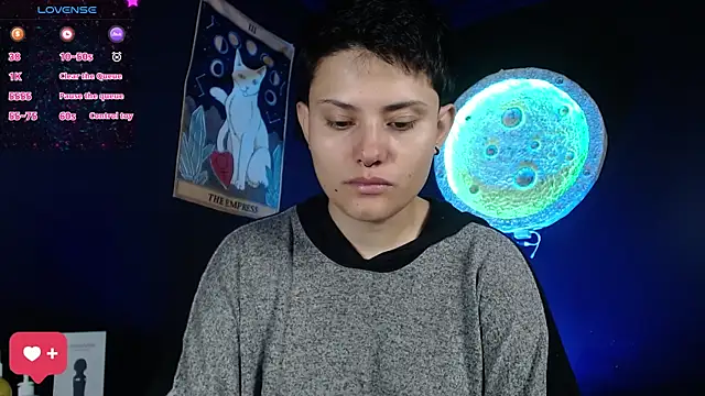 girl intense444 online show from May 23, 2026, 12:48 pm