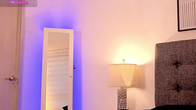 mandi4pole  online show from March 18, 2025, 11:09 pm