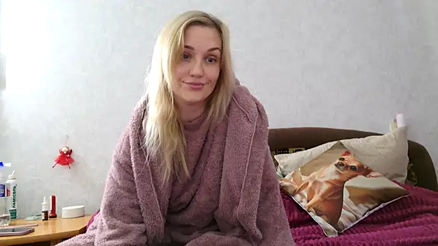 ModelEva online show from October 24, 2025, 6:23 am