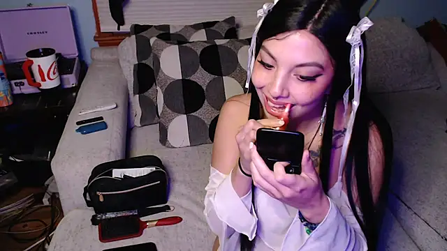 Snapshot of NativeNymph chatting on September 12, 2025, 6:13 am NativeNymph online show from September 12, 2025, 6:13 am