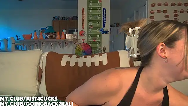 boomboomr00m online show from November 8, 2025, 9:29 pm