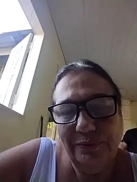 Snapshot of catdool chatting on February 25, 2025, 6:44 pm catdool online show from February 25, 2025, 6:44 pm