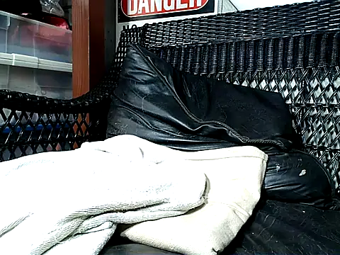 Snapshot of HungHawaiian808@xh chatting on September 13, 2025, 10:32 pm HungHawaiian808xh online show from September 13, 2025, 10:32 pm