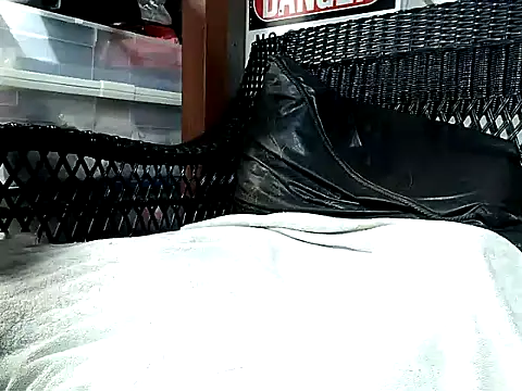 Snapshot of HungHawaiian808@xh chatting on September 18, 2025, 8:39 am HungHawaiian808xh online show from September 18, 2025, 8:39 am