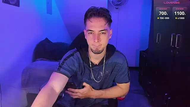 Alex smith00 online show from March 1, 2026, 5:13 pm