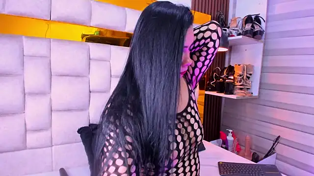 bigass monic online show from March 21, 2026, 7:42 am