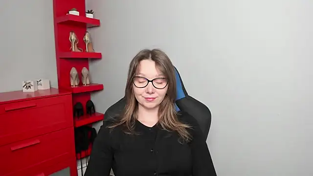 Cookie zoe online show from December 3, 2025, 6:36 am