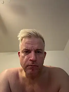 Snapshot of Dragonnyc@xh chatting on November 26, 2025, 9:31 am Dragonnycxh online show from November 26, 2025, 9:31 am