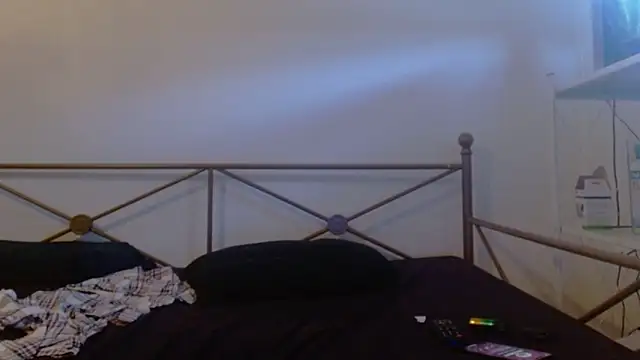 Snapshot of Dragonnyc@xh chatting on March 18, 2025, 6:28 pm Dragonnycxh online show from March 18, 2025, 6:28 pm