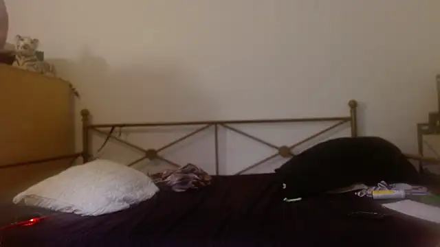 Snapshot of Dragonnyc@xh chatting on December 18, 2025, 8:30 am Dragonnycxh online show from December 18, 2025, 8:30 am