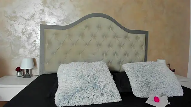 Snapshot of JennaMyers chatting on November 3, 2025, 8:23 pm JennaMyers online show from November 3, 2025, 8:23 pm