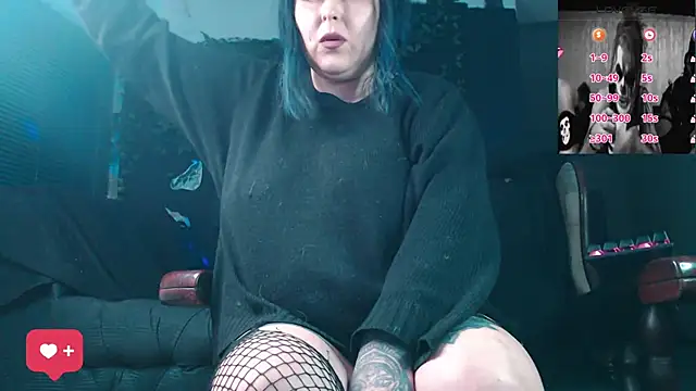 Snapshot of Psychobitch7 chatting on May 18, 2026, 8:13 pm Psychobitch7 online show from May 18, 2026, 8:13 pm