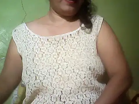 Snapshot of SoSweetPearl chatting on February 25, 2025, 6:01 pm SoSweetPearl online show from February 25, 2025, 6:01 pm