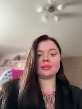 Snapshot of MommyDimitrescu_ chatting on February 12, 2026, 8:36 am MommyDimitrescu online show from February 12, 2026, 8:36 am