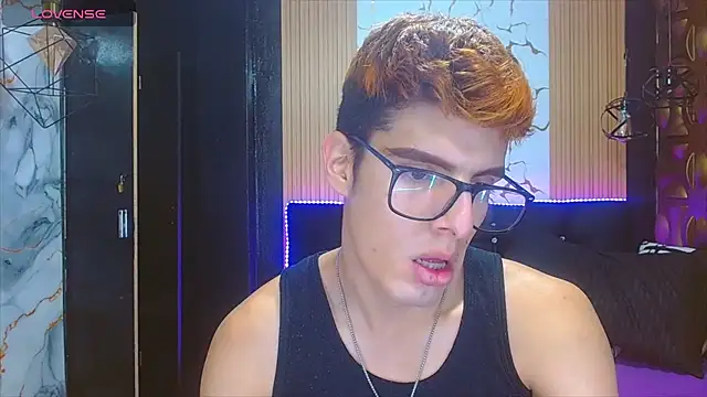 Snapshot of angel_sexyevil chatting on October 19, 2025, 12:19 pm angel sexyevil online show from October 19, 2025, 12:19 pm