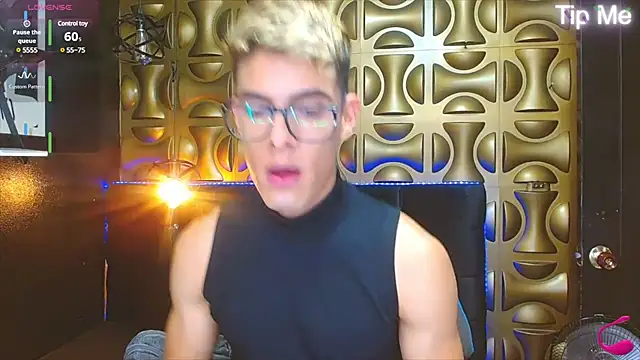 Snapshot of angel_sexyevil chatting on March 12, 2025, 12:26 pm angel sexyevil online show from March 12, 2025, 12:26 pm