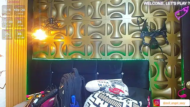 Snapshot of angel_sexyevil chatting on November 11, 2025, 12:33 pm angel sexyevil online show from November 11, 2025, 12:33 pm