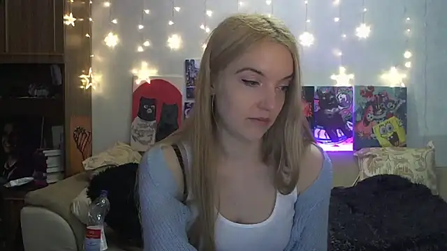 SecretSophia online show from March 4, 2025, 4:20 pm