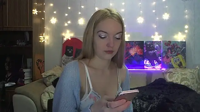 SecretSophia online show from March 3, 2025, 4:26 pm