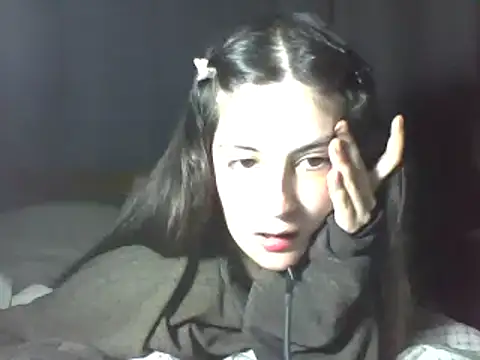 Snapshot of Insomniacl chatting on February 3, 2026, 4:10 am Insomniacl online show from February 3, 2026, 4:10 am