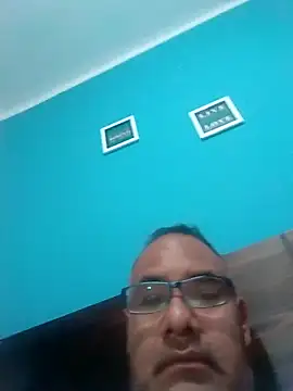 PhillDrake11 online show from November 28, 2025, 4:01 am